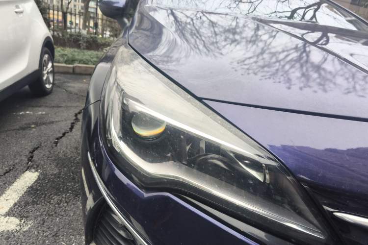 Used Buick Verano 2018 Hatchback GS 20T Dual-Clutch Progressive Model