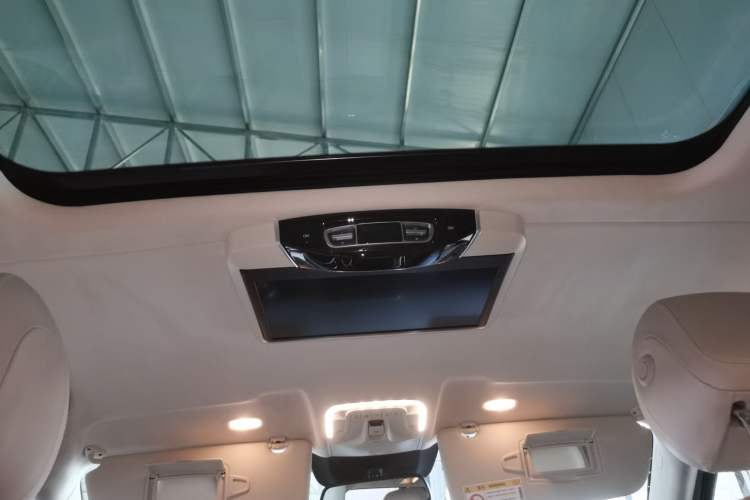 Used Mercedes-Benz V-Class 2018 V 260 L Prestige Extended Version China VI