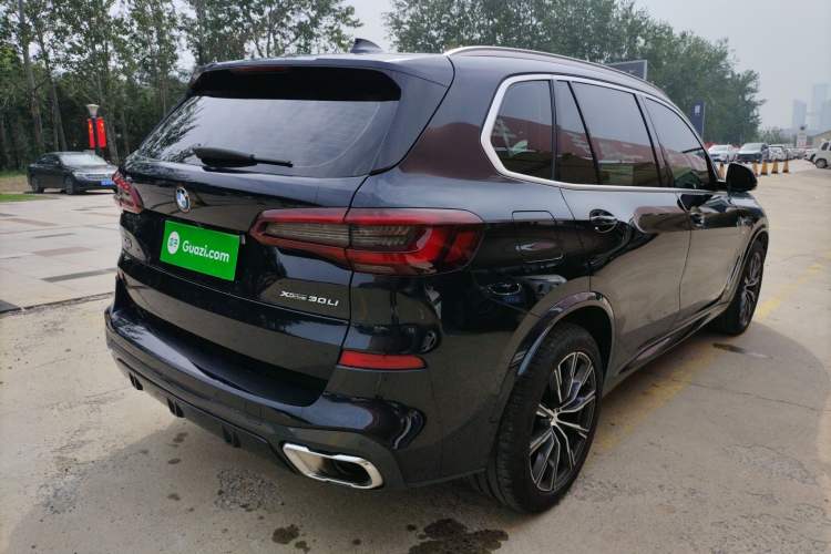 Used BMW X5 2022 Restyled xDrive 30Li Luxury Version M Sport Package
