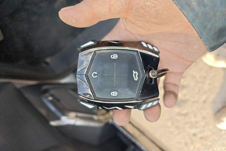 Used JETOUR Traveler 2023 2.0T All-Wheel Drive CrossPRO+