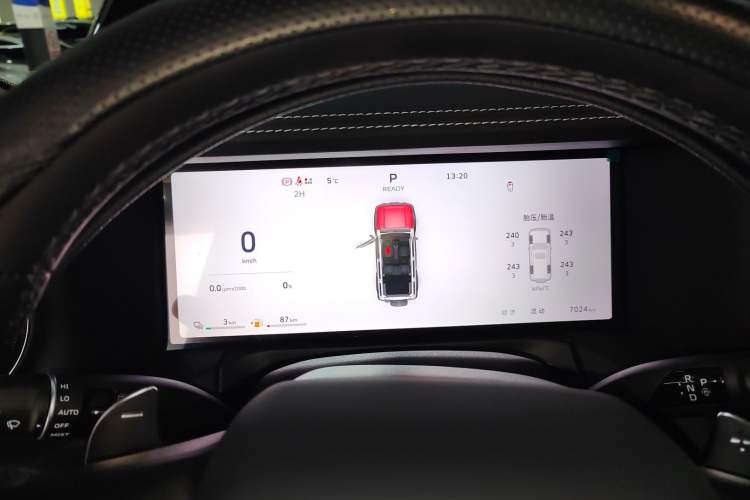 Used Tank 300 New Energy 2025 Hi4-T
