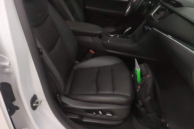 Used Cadillac XT5 2022 2.0T Two-Wheel Drive Luxury Version
