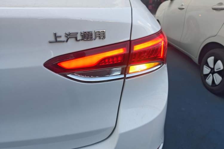 Used Buick GT 2019 15T Dual-Clutch Connected Elite Model China VI
