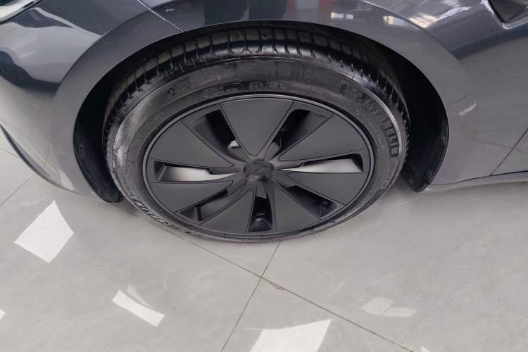 Used Tesla Model 3 2023 Rear-Wheel-Drive Version
