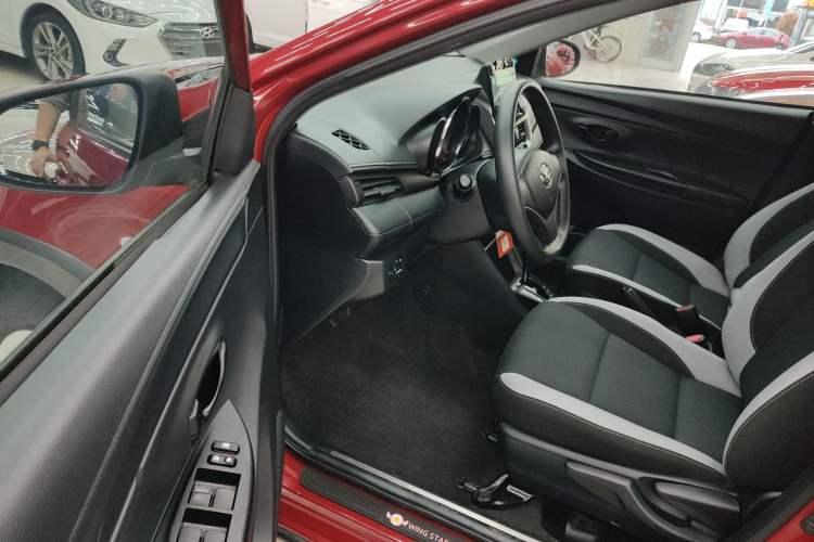 Used Toyota YARiS L 2020 X-Trail X 1.5L CVT Leading Edition
