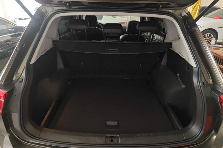 Used Volkswagen Tiguan L 2018 330TSI Automatic Two-Wheel Drive Luxury Edition
