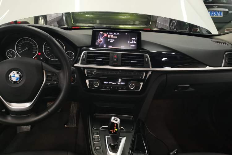 Used BMW 3 Series 2017 320Li Fashion Model
