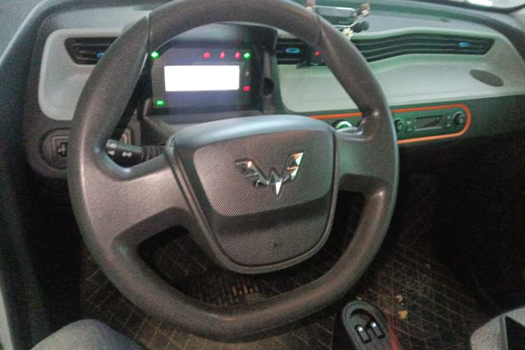 Used Wuling Hongguang MINIEV 2022 Easy Version Lithium Iron Phosphate
