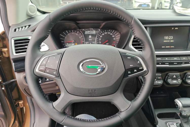 Used GAC Trumpchi GS4 2017 235T Automatic Two-Wheel Drive Luxury Smart Connectivity Version