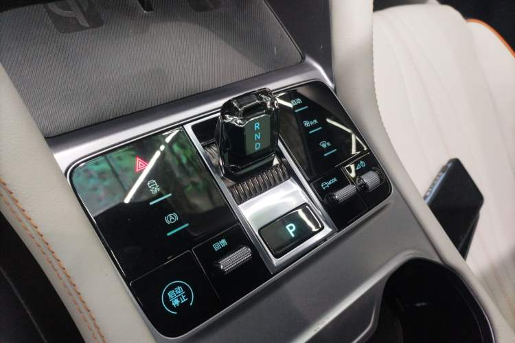 Used BYD Song PLUS New Energy 2024 Honor Edition EV 520km Premium Model
