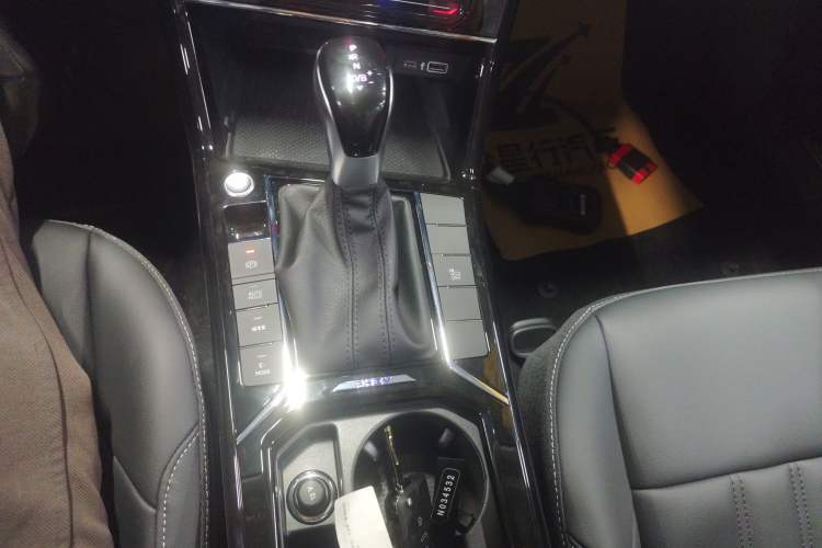 Used Volkswagen Passat New Energy 2025 430 PHEV Hybrid Business Edition
