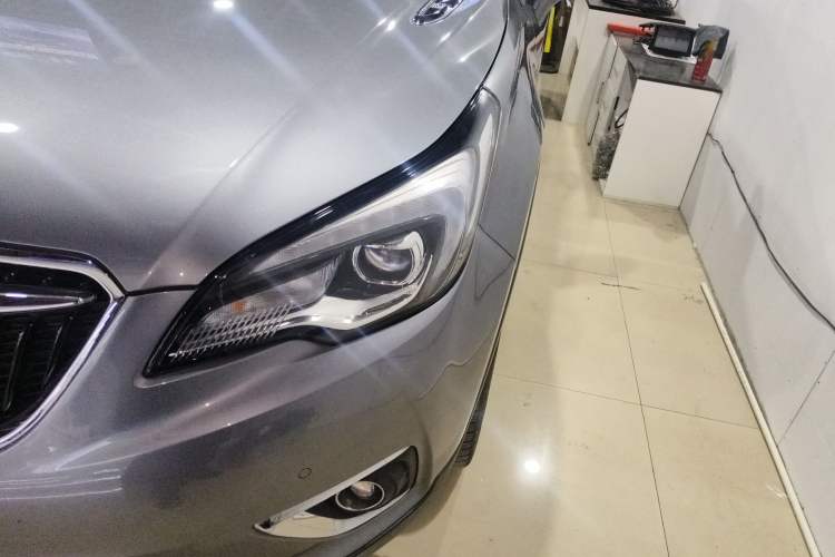 Used Buick Envision 2018 28T Four-Wheel Drive Luxury Model
