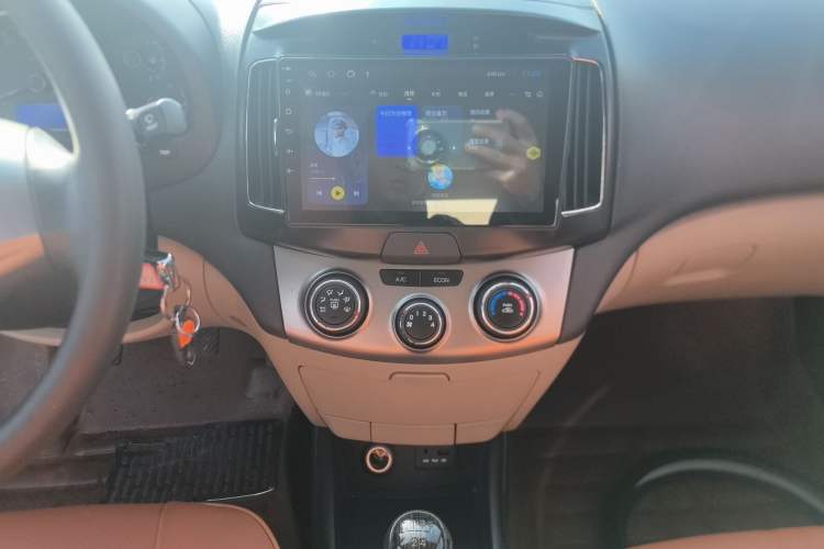 Used Hyundai Celesta 2011 1.6L Manual Luxury Model
