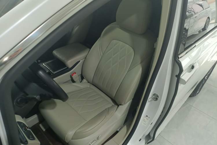 Used Buick GL8 2021 ES Landtrek 653T Comfort Edition