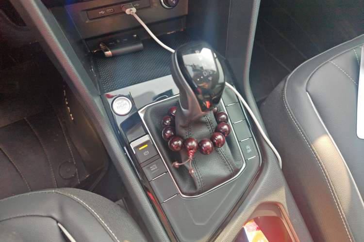 Used Volkswagen Tiguan L 2024 300TSI Automatic Two-Wheel Drive Smart Edition
