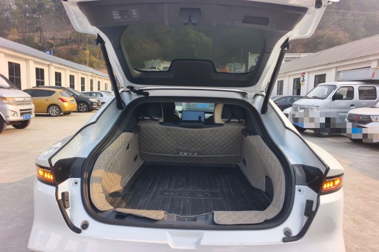 Used  eπ007 2024 Pure Electric 530 Air Edition
