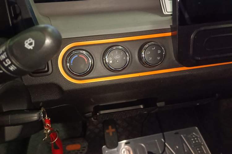 Used Wuling Hongguang MINIEV 2022 Easy Version Lithium Iron Phosphate