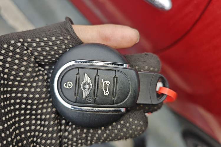 Used  MINI 2014 1.2T ONE+
