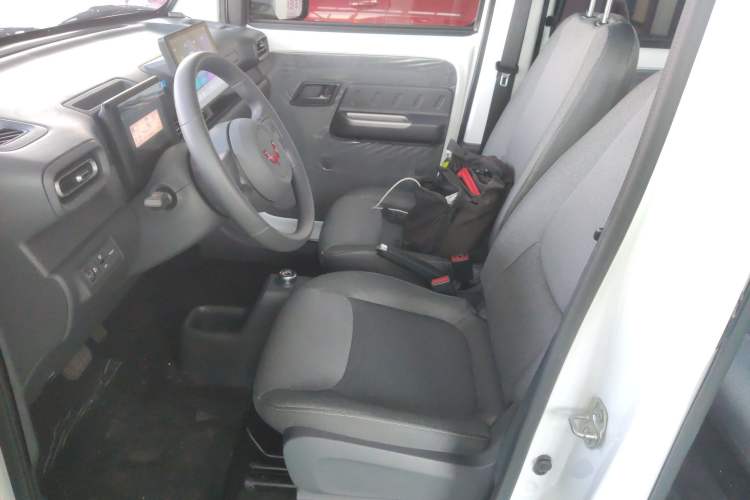 Used Wuling Zhiguang New Energy 2025 Standard Model
