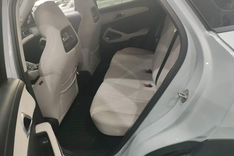 Used BYD Yuan UP 2024 401 km Active Version
