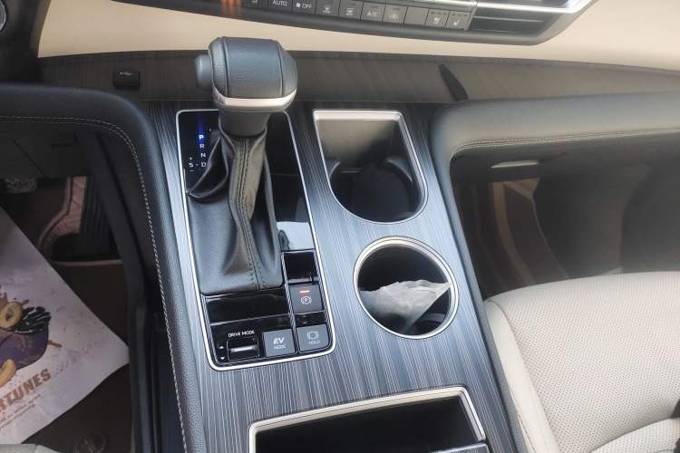 Used Toyota Sienna 2021 2.5L Hybrid Premium Edition
