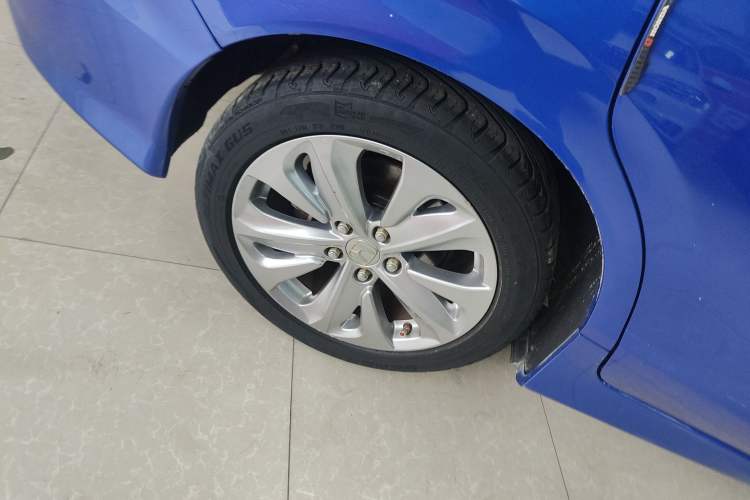 Used Honda Jade 2017 1.8L automatic Comfort version 5 seats
