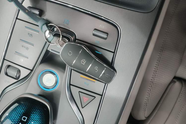 Used BYD Tang New Energy 2025 Intelligent Driving Version DM-i 115KM Flagship Edition
