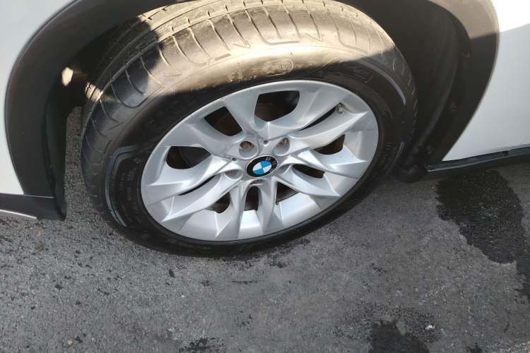 Used BMW X1 2014 sDrive18i Leading Model
