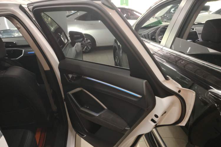 Used Audi Q3 2019 40 TFSI quattro Fashion Dynamic Model