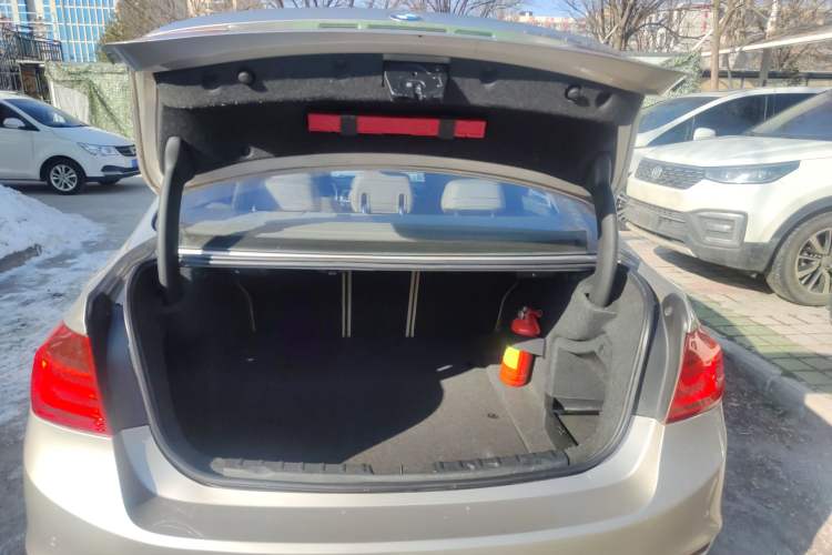 Used BMW 3 Series 2014 320i Sport Edition
