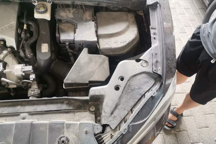 Used  6 2016 1.6T Luxury Edition THP160
