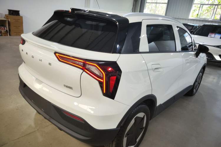 Used Geometry E Firefly 2024 301km Starlight
