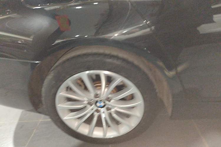 Used BMW 5 Series 2014 525Li Luxury Design Package
