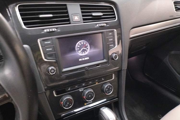 Used Volkswagen Golf 2017 230TSI Automatic Luxury Million-Vehicle Commemorative Edition