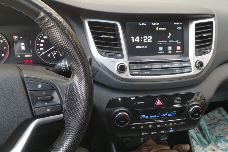 Used Hyundai Tucson 2015 1.6T Dual-Clutch Two-Wheel-Drive Smart Model