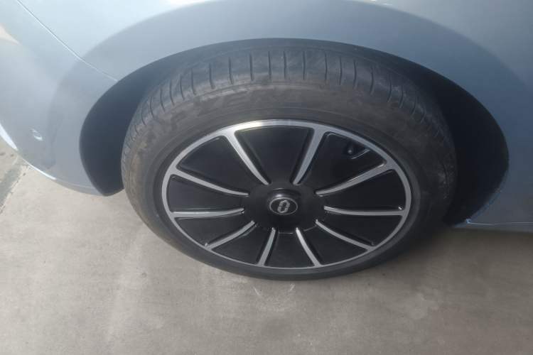 Used Hima AITO M5 2022 Extended-Range Four-Wheel Drive Flagship Edition
