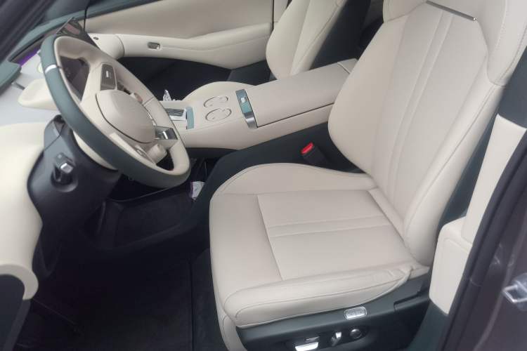 Used Xiaomi Auto YU7 2025 Ultra-Long Range Rear-Wheel Drive Version
