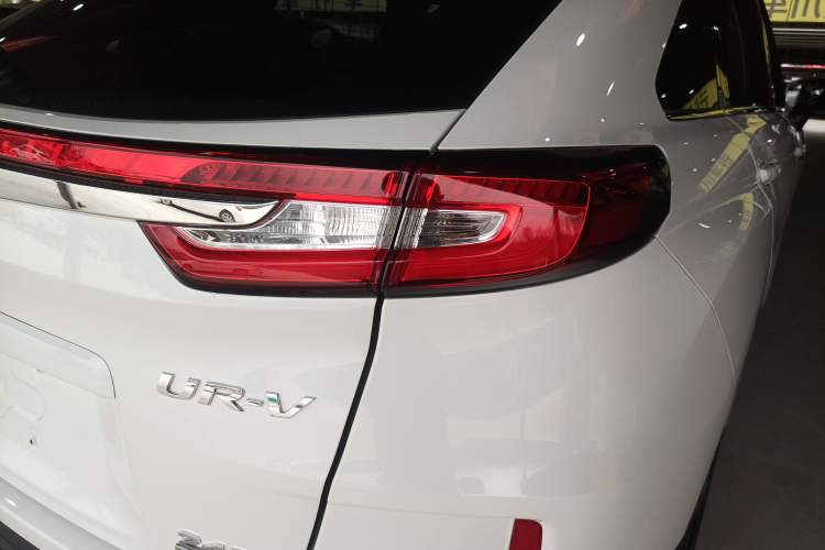 Used Honda UR-V 2017 240TURBO Two-Wheel Drive Luxury Edition China V