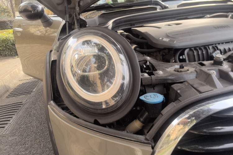 Used  MINI 2018 1.5T COOPER Classic Edition Five-Door Version
