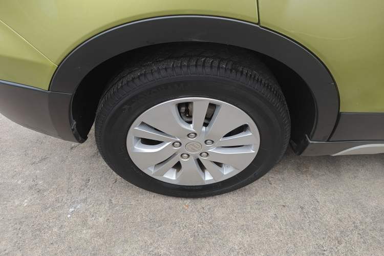 Used Suzuki S-Cross 2014 1.6L CVT Two-Wheel Drive Elite Version
