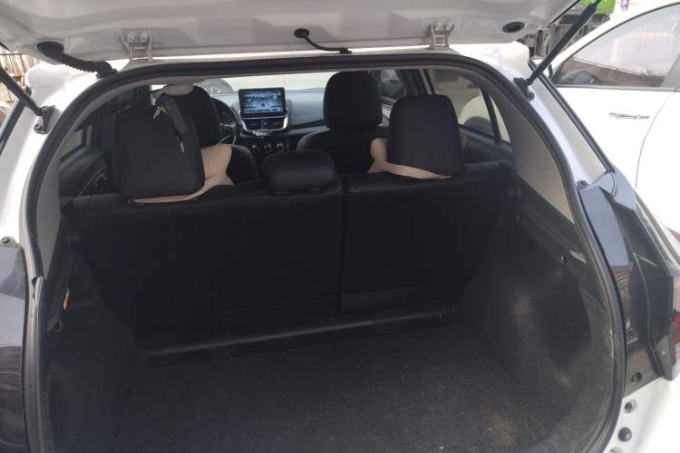 Used Toyota YARiS L 2022 X-Trail 1.5L CVT Leading PLUS Edition