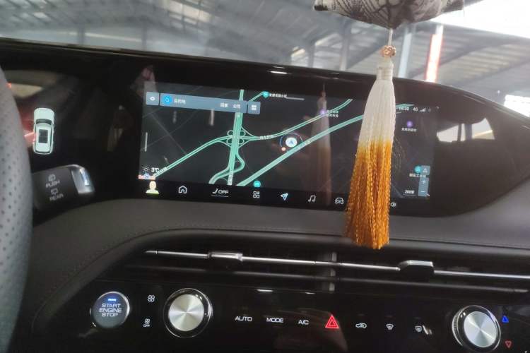 Used Dongfeng Aeolus Huge 2022 Mach Dual-Motor 1.5T MHD Dare-to-Dream Edition