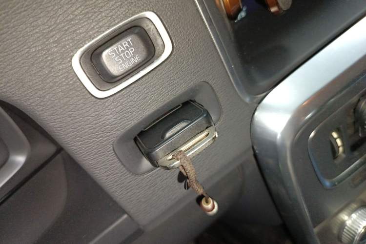 Used Volvo S60 2016 S60L T3 Smart Drive Edition
