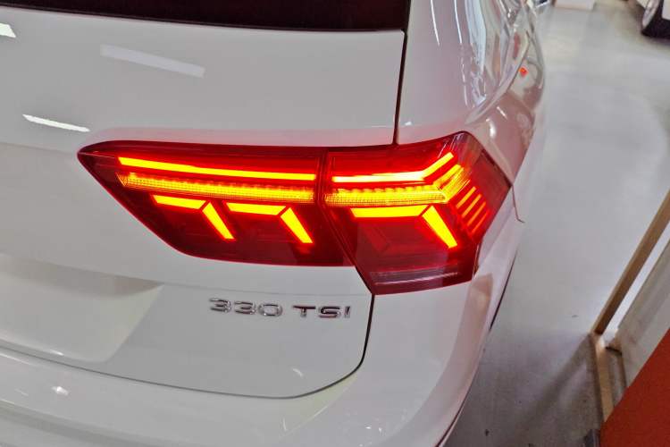 Used Volkswagen Tiguan L 2022 330TSI Automatic Two-Wheel Drive R-Line Enhanced Edition