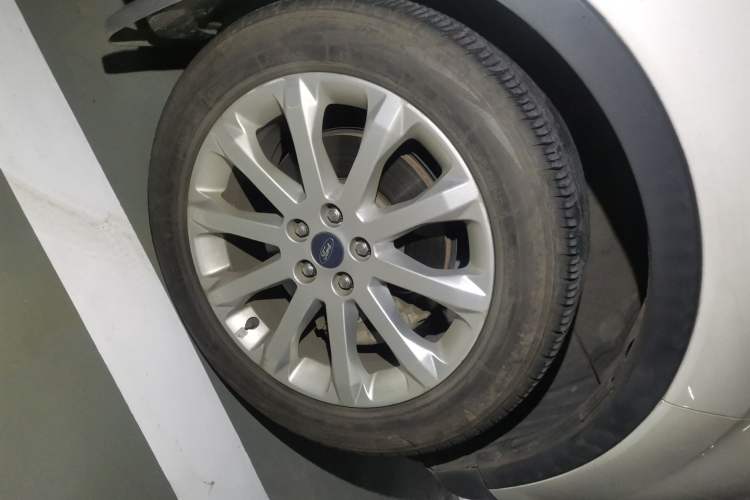 Used Ford Kuga 2015 1.5L GTDi Four-Wheel-Drive Elite Model