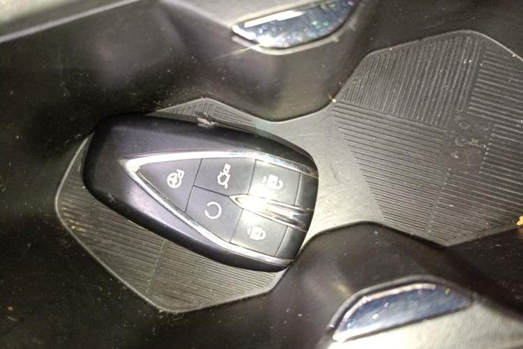 Used Changan X5 PLUS 2024 1.5T DCT ZhiZun Version
