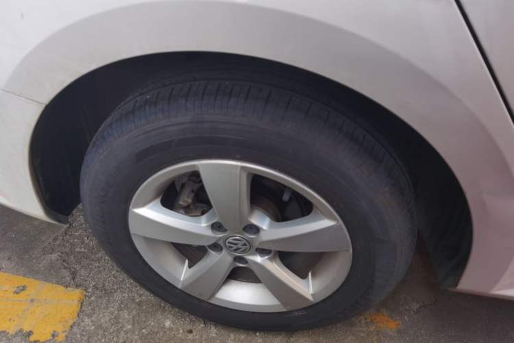 Used Volkswagen Lavida 2015 1.6L Automatic Fashion Edition
