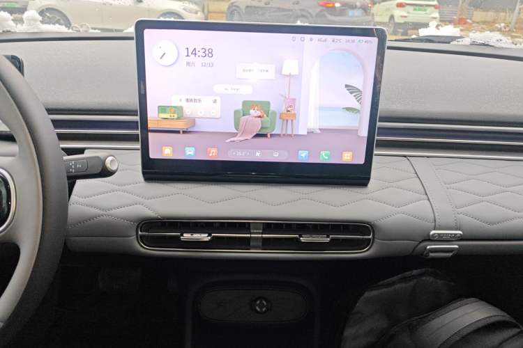 Used Dongfeng NAMMI 01 2024 Co-Creation Edition – Co-Creation WE Version
