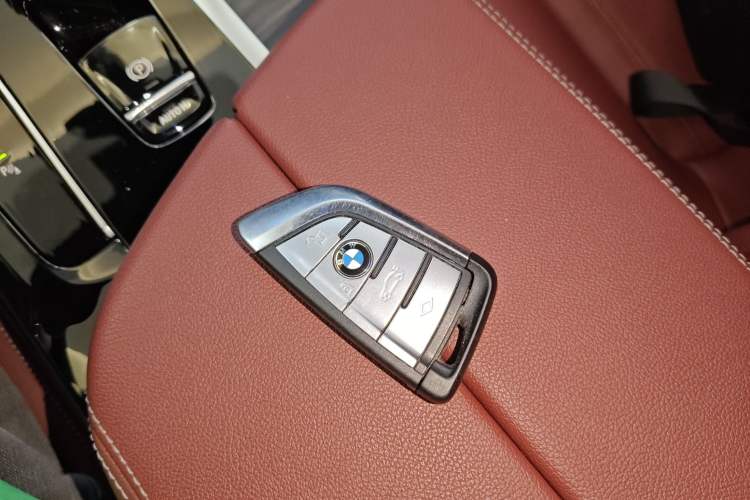 Used BMW 5 Series 2022 Restyled 530Li Leading Edition M Sport Package
