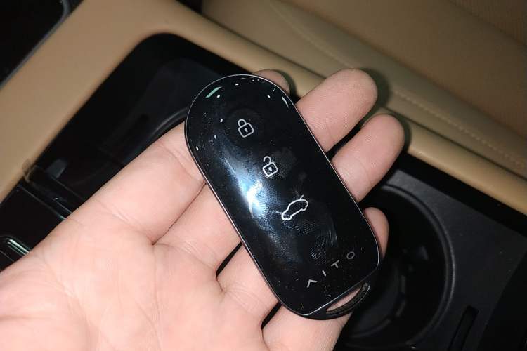 Used Hima AITO M7 2024 1.5T Rear-Drive Plus Version 5 Seats
